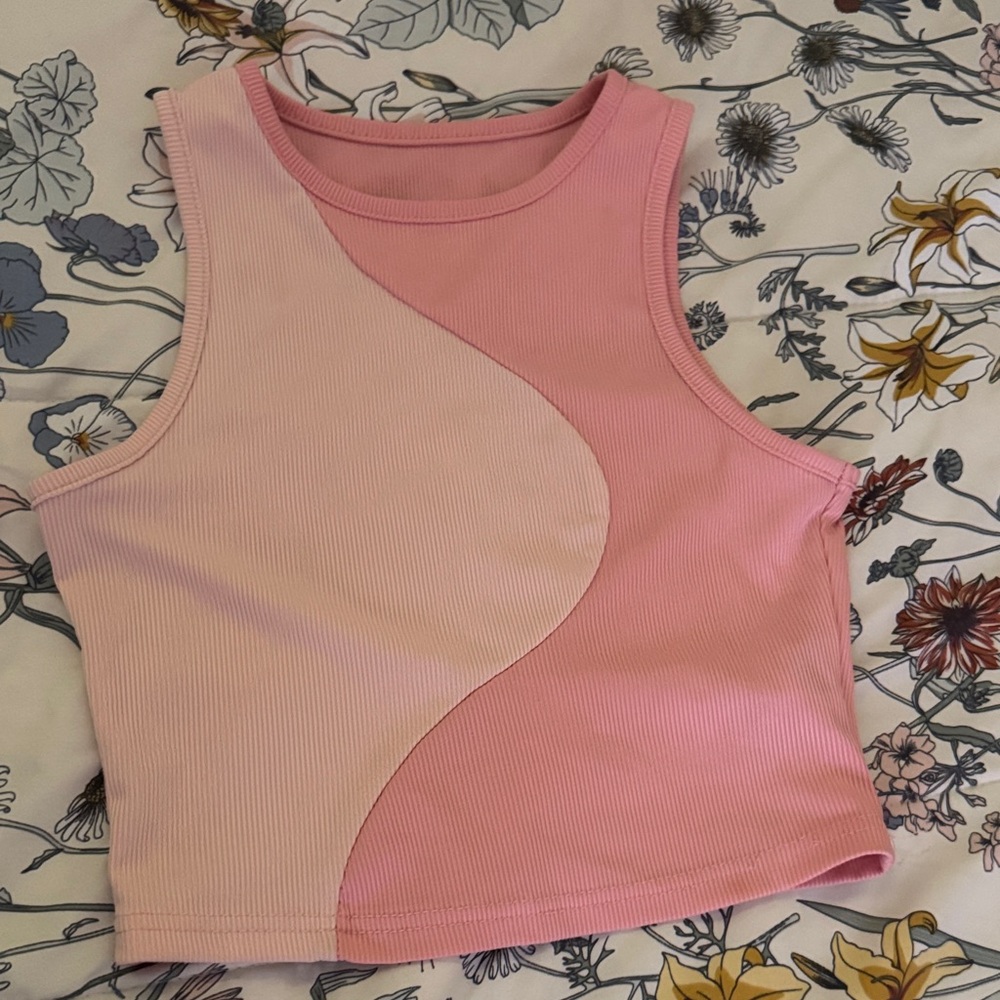 SHEIN Pink and Light Pink Women's Crop Top